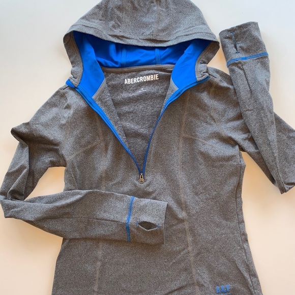 Abercrombie ½ zip sport hoodie - Picture 2 of 3